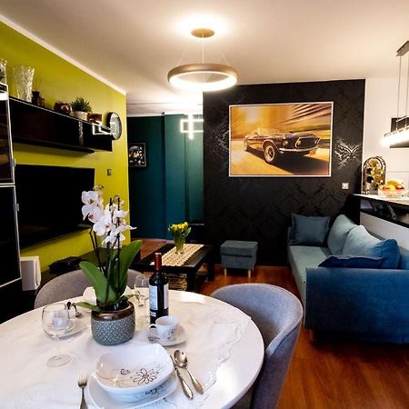 Torre Verona Apartment - 70M2, Terrace, Garage Krakkó Kültér fotó